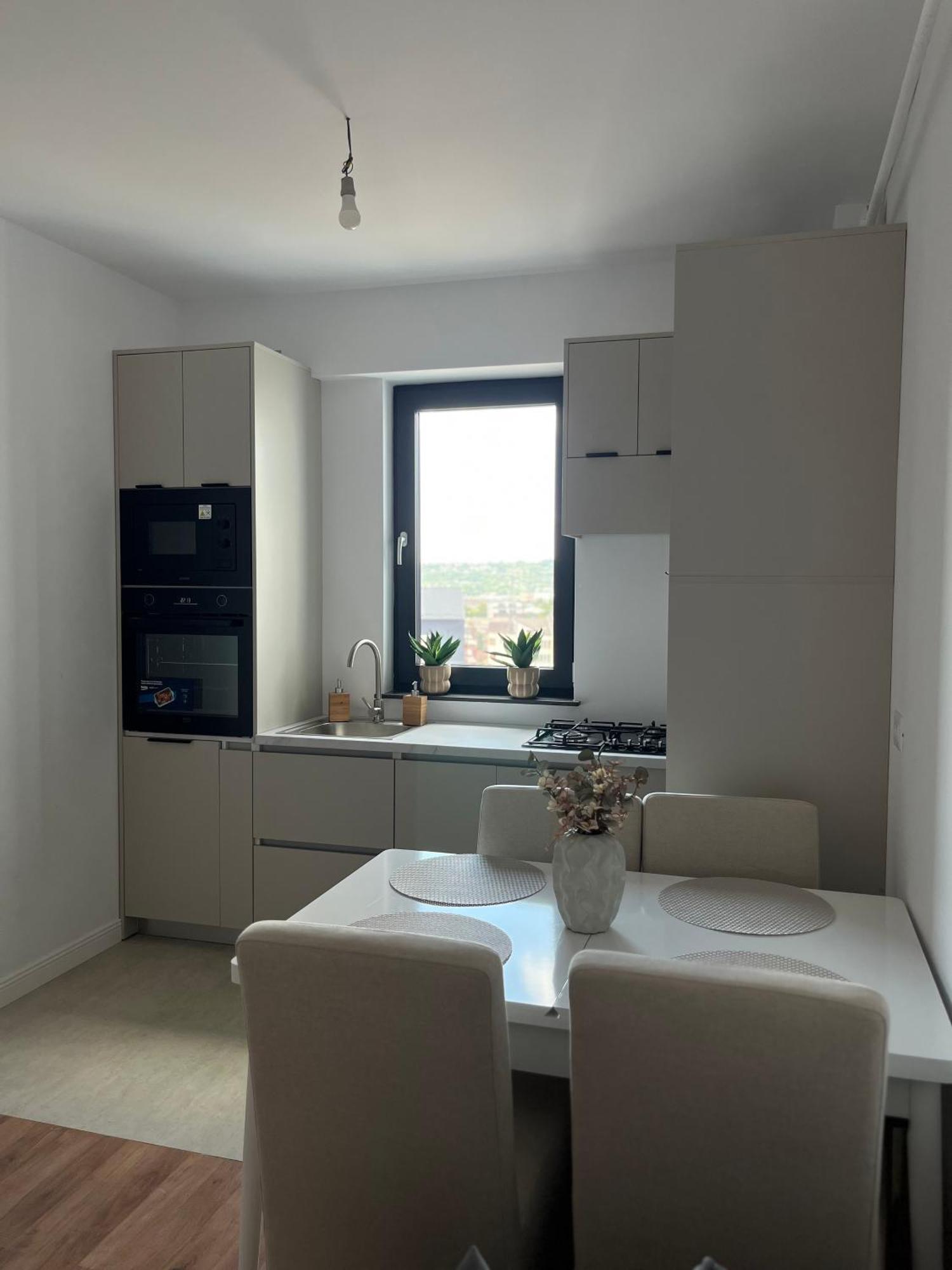Apartament Nou Neo Tower Suceava Bagian luar foto